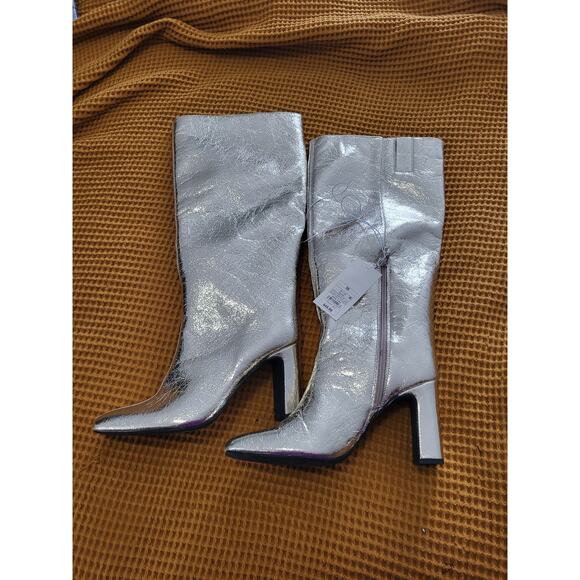 A New Day Womens Diva Stovepipe Tall Boots Gold Metallic Faux Leather NWOT 10 - Picture 2 of 5